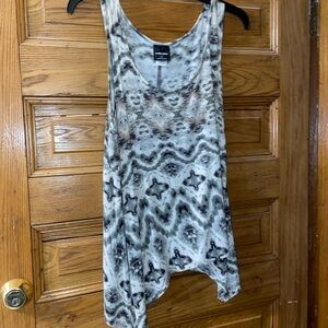 Wallpapher Green and White Patterned Tank Top